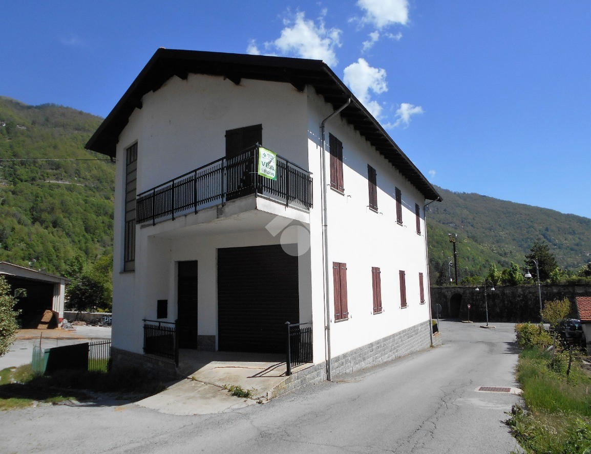 Casa Indipendente Via Borganza Ormea Rustici Cascine Case In