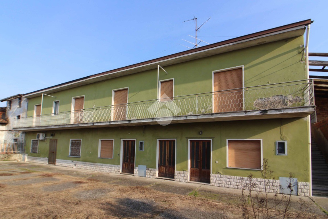 casa indipendente Via Borgogna, Bagnolo cremasco - Rustici ...