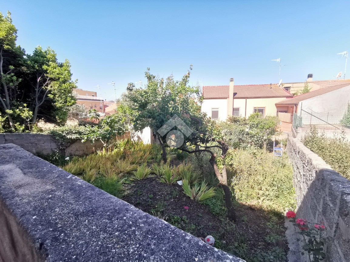 casa semindipendente via angioy, Porto torres - Rustici ...